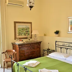 ** Couette-café Al Teatro Massimo Italie